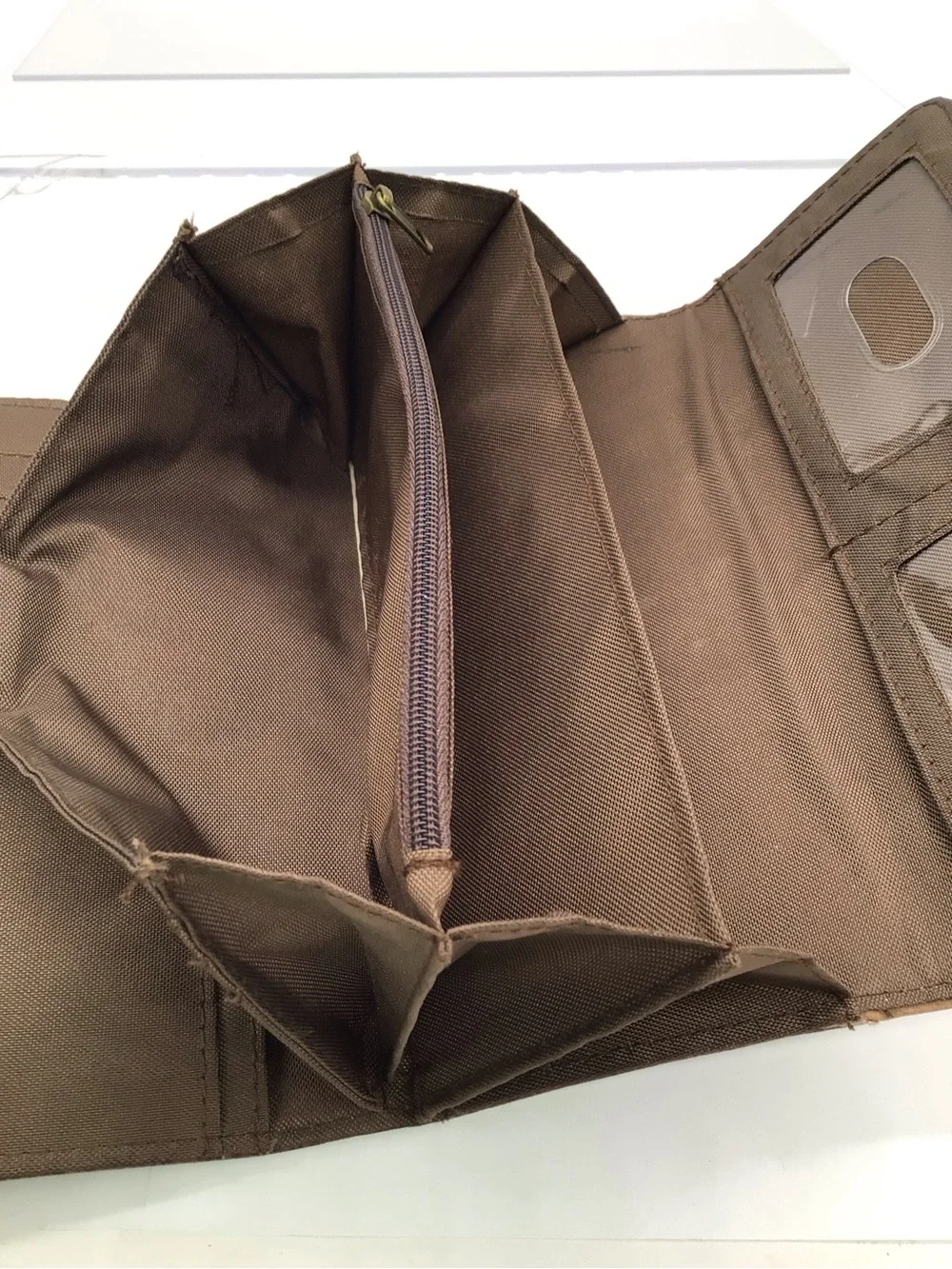 🌼3/$13🌼BUNDLE. DEAL! B.O.C Brown wallet - Picture 5 of 5